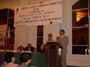 20030824 Philippines Cancer Conference 2 300x225 1