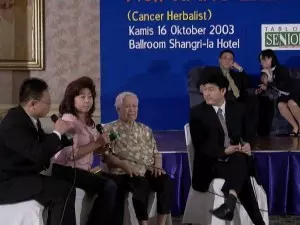 20031015 Indonesia Cancer Conference 1 300x225 1